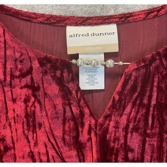 ALFRED DUNNER Women's 2X Runway Ready Crushed Velvet Top Beaded Bell Sleeves NWT - Picture 2 of 7